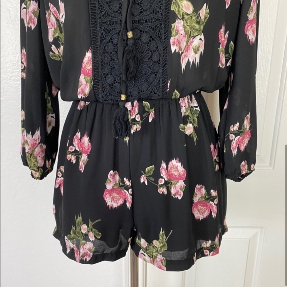 DR2 Floral Romper Black Size S - Picture 3 of 8